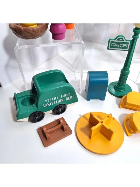 Little People Sesame Street Playset  Lot Vintage Figures Furniture Fisher Price - Picture 14 of 16